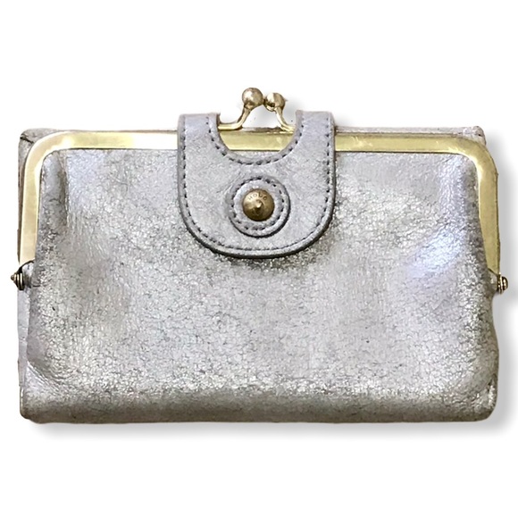 HOBO Handbags - HOBO Wallet